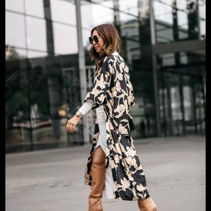 NWT Maison Du Soir kimono/robe, black, tan & cream